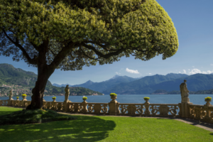 Vista sul lasgo di Como